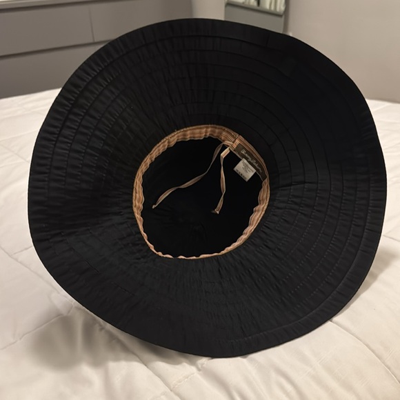Tommy Bahama Classic Black Foldable Women's Floppy Adjustable Hat - Picture 4 of 9